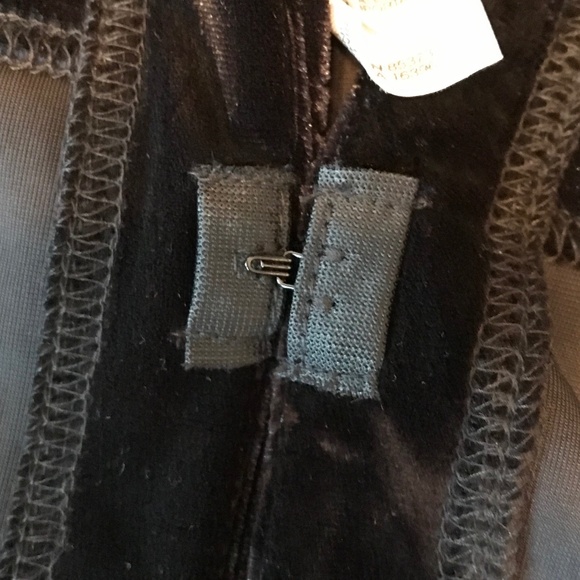 Velvet Tunic Black 3X VILLAGER SIGNATURE By LIZ CLAIBORNE V-Neck Women’s Size 3X - Picture 16 of 16